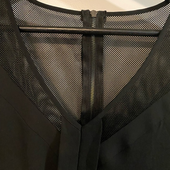 Mesh Yolk Tank Top Tunic - Picture 5 of 6